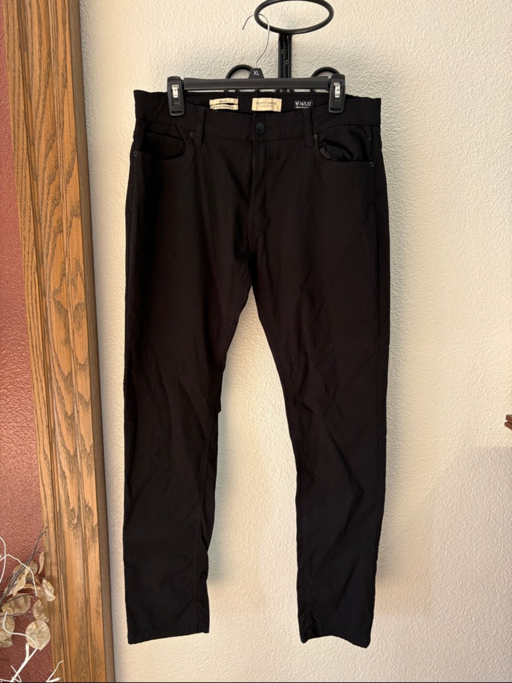 Womens Black Straight-Leg Jeans Scott James